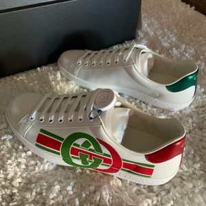 Gucci Interlocking G Ace Sneakers Size 8 men 9 women